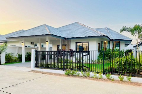 Maison à Pattaya, Thaïlande 3 chambres № 133105 - photo 4