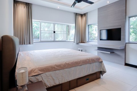 Кондоминиум с 3 спальнями в Паттайе, Таиланд № 133109 - фото 18