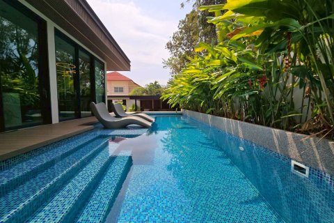 Maison à Pattaya, Thaïlande 4 chambres № 133108 - photo 2