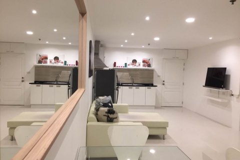 Кондоминиум с 2 спальнями в Бангкоке, Таиланд № 143989 - фото 4