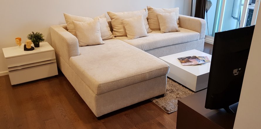 Condo in Bangkok, Thailand, 2 bedrooms  № 144002