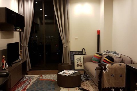 Кондоминиум с 1 спальней в Пхракханонге, Бангкок, Таиланд № 143990 - фото 2