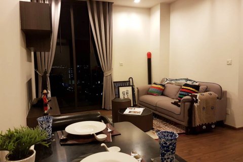 Кондоминиум с 1 спальней в Пхракханонге, Бангкок, Таиланд № 143990 - фото 1