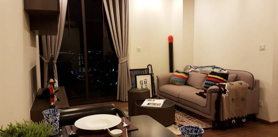 Кондоминиум с 1 спальней в Пхракханонге, Бангкок, Таиланд № 143990