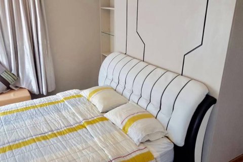 Кондоминиум с 2 спальнями в Бангкапи, Бангкок, Таиланд № 85781 - фото 2