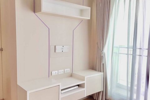 Кондоминиум с 2 спальнями в Бангкапи, Бангкок, Таиланд № 85781 - фото 9