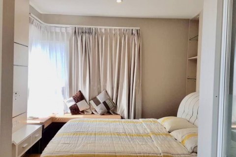 Кондоминиум с 2 спальнями в Бангкапи, Бангкок, Таиланд № 85781 - фото 1