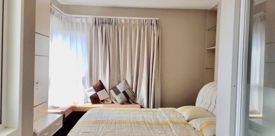 Кондоминиум с 2 спальнями в Бангкапи, Бангкок, Таиланд № 85781