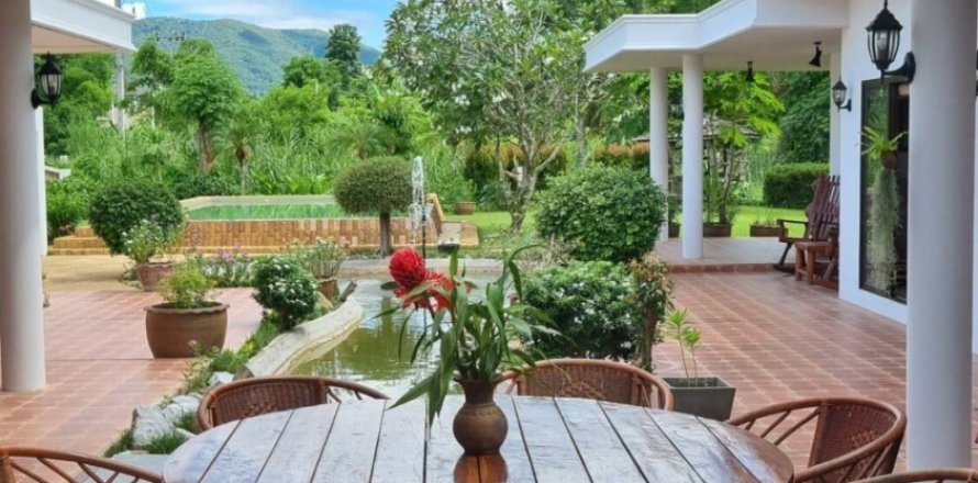 Вилла в Чианграе, Таиланд с 4 спальнями  № 86359