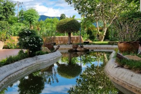 Вилла в Чианграе, Таиланд с 4 спальнями  № 86359 - фото 8