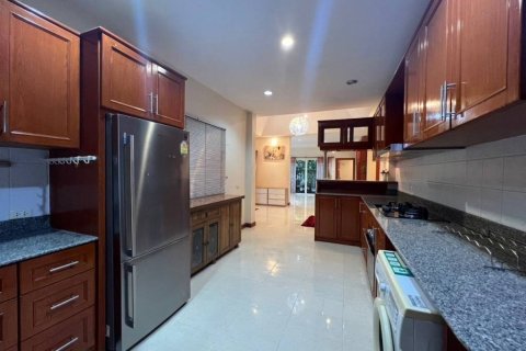 House in Pattaya, Thailand 3 bedrooms № 86361 - photo 8