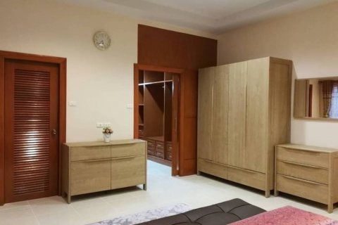 House in Pattaya, Thailand 3 bedrooms № 86361 - photo 10