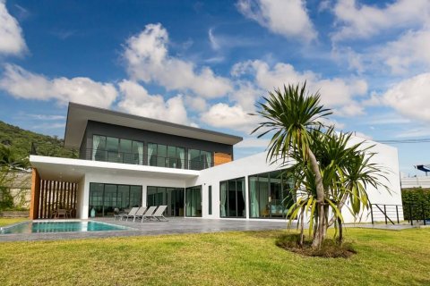 Villa in Hua Hin, Thailand 5 bedrooms № 86297 - photo 1