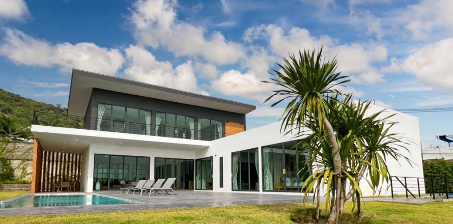 Villa in Hua Hin, Thailand 5 bedrooms № 86297