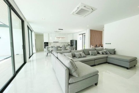 Villa in Bang Tao, Thailand 5 bedrooms № 86295 - photo 6