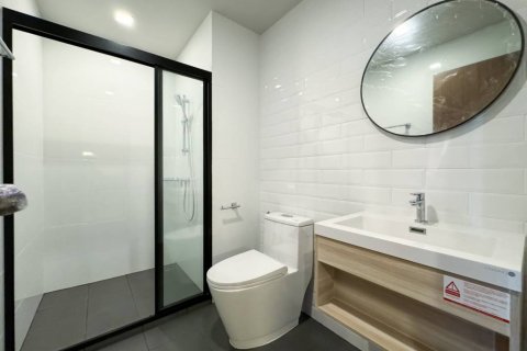 Condo in Suan Luang, Bangkok, Thailand, 1 bedroom  № 133087 - photo 10