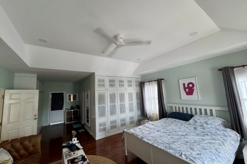 House in Phuket, Thailand 5 bedrooms № 142211 - photo 12