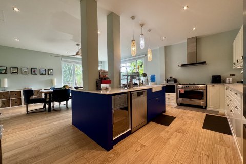 House in Phuket, Thailand 5 bedrooms № 142211 - photo 4