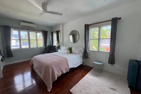 House in Phuket, Thailand 5 bedrooms № 142211 - photo 14