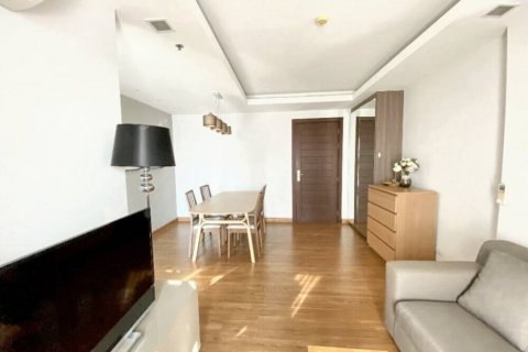 Кондоминиум с 2 спальнями в Бангкапи, Бангкок, Таиланд № 104503 - фото 2