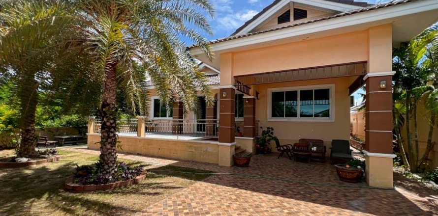 Вилла в Ча-аме, Таиланд с 3 спальнями  № 104500