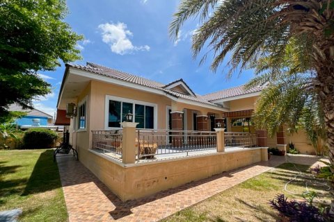 Вилла в Ча-аме, Таиланд с 3 спальнями  № 104500 - фото 2