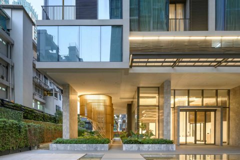 Off-plan 28 CHIDLOM in Bangkok, Thailand № 9931 - photo 18