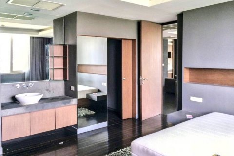 Condo in Phra Khanong, Bangkok, Thailand, 1 bedroom  № 119760 - photo 7