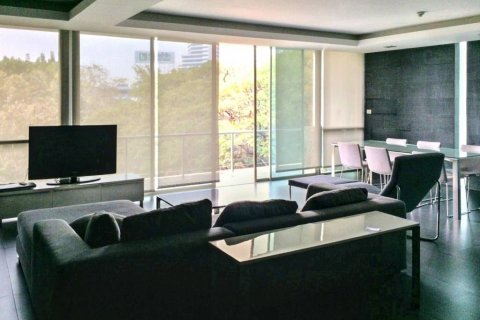 Condo in Phra Khanong, Bangkok, Thailand, 1 bedroom  № 119760 - photo 4