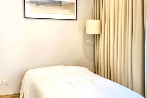 Condo in Phra Khanong, Bangkok, Thailand, 2 bedrooms  № 119764 - photo 9