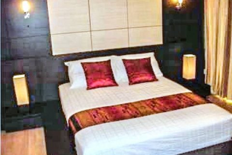 Condo in Phra Khanong, Bangkok, Thailand, 1 bedroom  № 119763 - photo 6