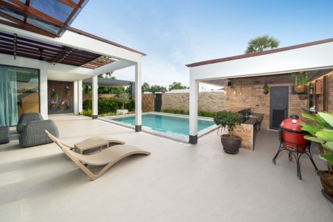 Villa in Phuket, Thailand 3 bedrooms № 133188 - photo 4