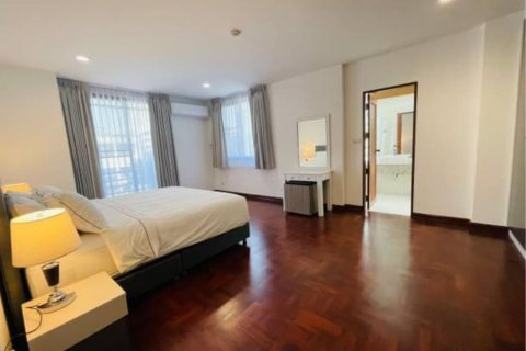 Кондоминиум с 3 спальнями в Ваттхане, Бангкок, Таиланд № 123662 - фото 11