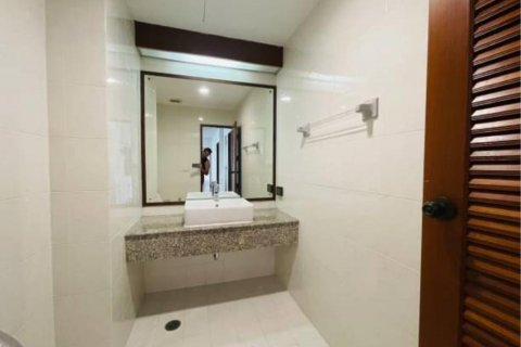 Кондоминиум с 3 спальнями в Ваттхане, Бангкок, Таиланд № 123662 - фото 12