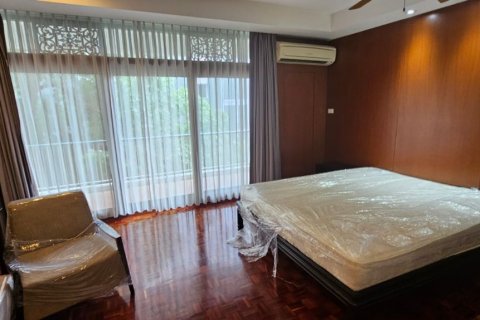 Condo à Sathon, Bangkok, Thaïlande, 4 chambres  № 123658 - photo 8