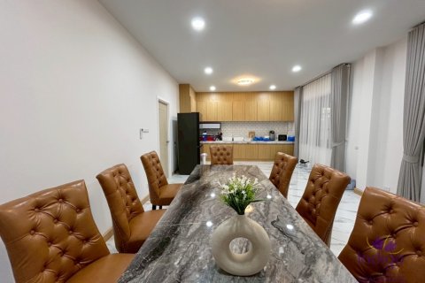 Дом в Сан-Сая, Таиланд с 4 спальнями  № 132381 - фото 8