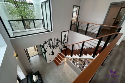 Дом в Ханг Донге, Таиланд с 4 спальнями  № 132379 - фото 4