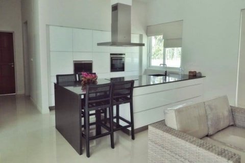 House in Hua Hin, Thailand 3 bedrooms № 125202 - photo 3