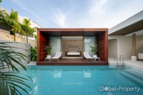 Дом в Паттайе, Таиланд с 3 спальнями  № 124173 - фото 1