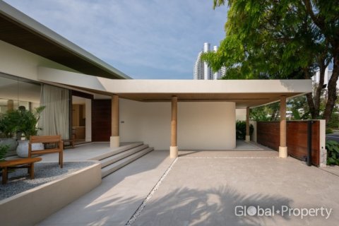 Дом в Паттайе, Таиланд с 3 спальнями  № 124173 - фото 18