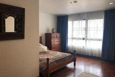 Кондоминиум с 2 спальнями в Патхум Ване, Бангкок, Таиланд № 141672 - фото 18