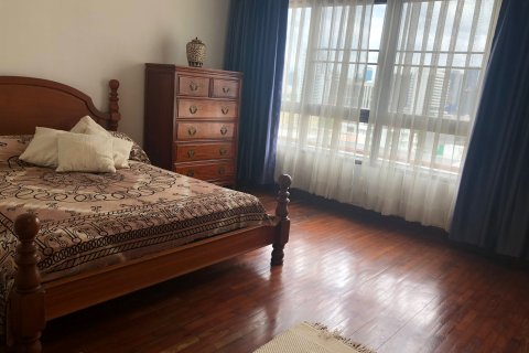 Кондоминиум с 2 спальнями в Патхум Ване, Бангкок, Таиланд № 141672 - фото 17