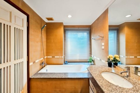 Condo in Cha-am, Thailand, 2 bedrooms  № 120585 - photo 9