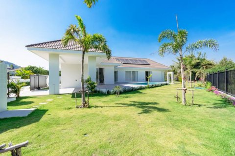 Вилла в Хуа Хине, Таиланд с 3 спальнями  № 120589 - фото 3