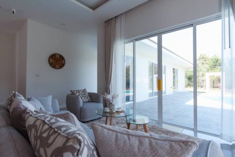 Вилла в Хуа Хине, Таиланд с 3 спальнями  № 120589 - фото 7