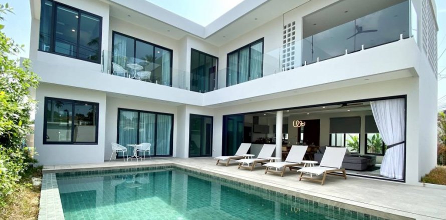 Villa à Rawai, Thaïlande 4 chambres № 125918