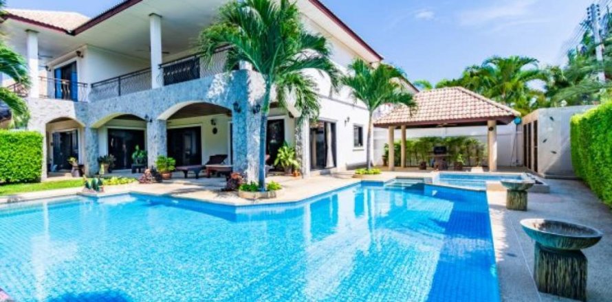 Villa in Hua Hin, Thailand 3 bedrooms № 125920