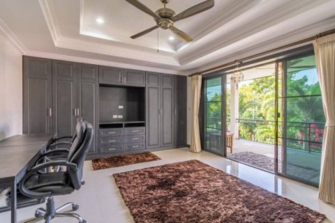 Villa in Hua Hin, Thailand 3 bedrooms № 125920 - photo 9
