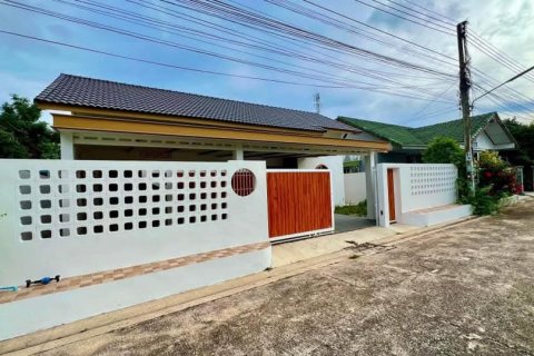 House in Pattaya, Thailand 4 bedrooms № 120971 - photo 19