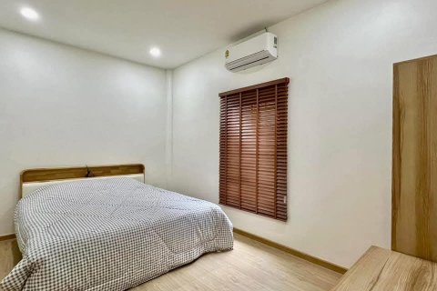 House in Pattaya, Thailand 4 bedrooms № 120971 - photo 11